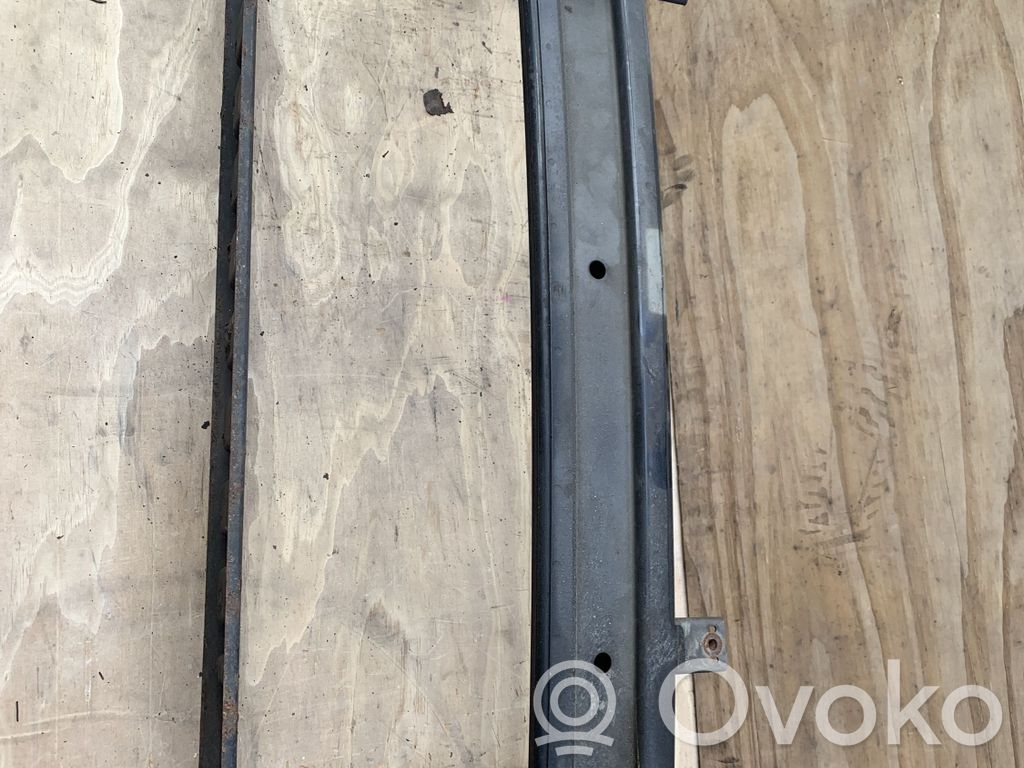 Poprzeczka zderzaka przedniego   6M21U10922AJ