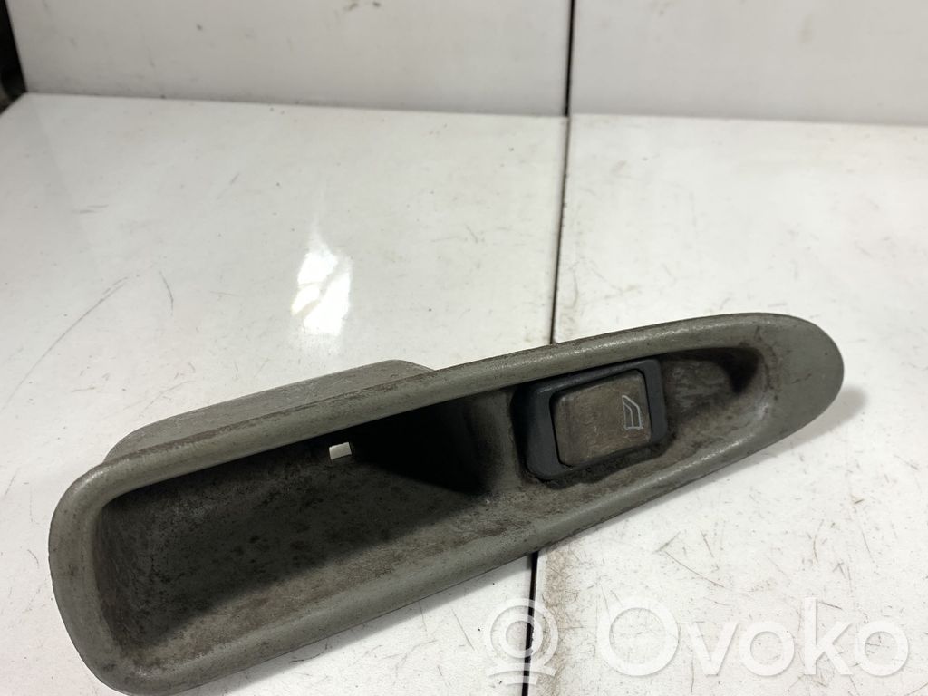Volvo S40, V40 Electric window control switch 