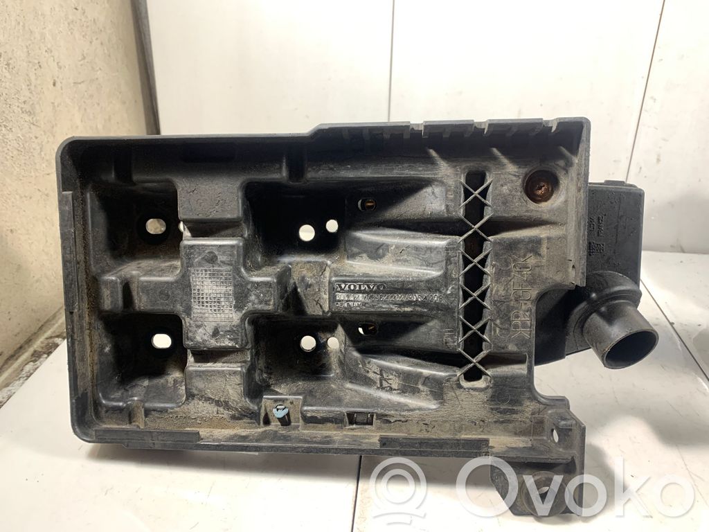 Volvo S40, V40 Akumuliatoriaus tvirtinimo padas 