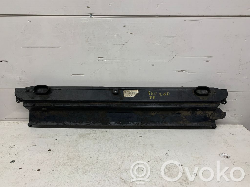 BMW 5 E60 E61 Radiateur panneau supérieur d'admission d'air 