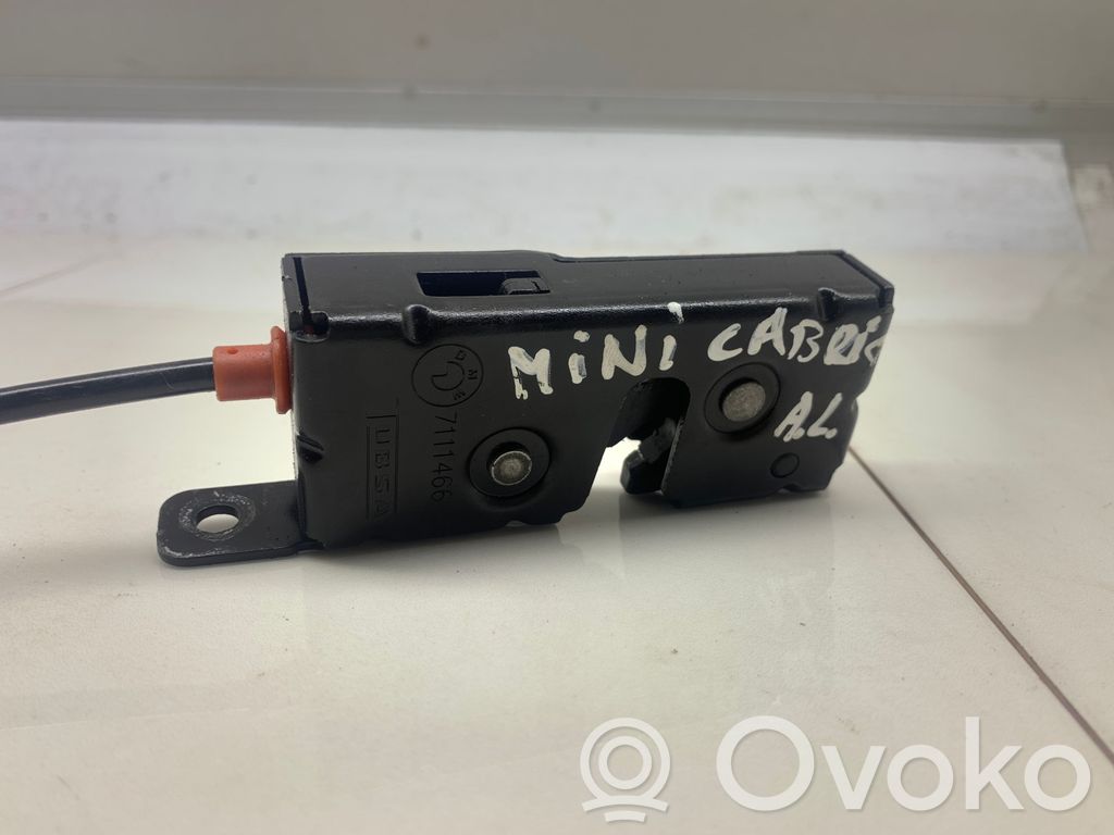 Mini One - Cooper R50 - 53 Tailgate lock latch 