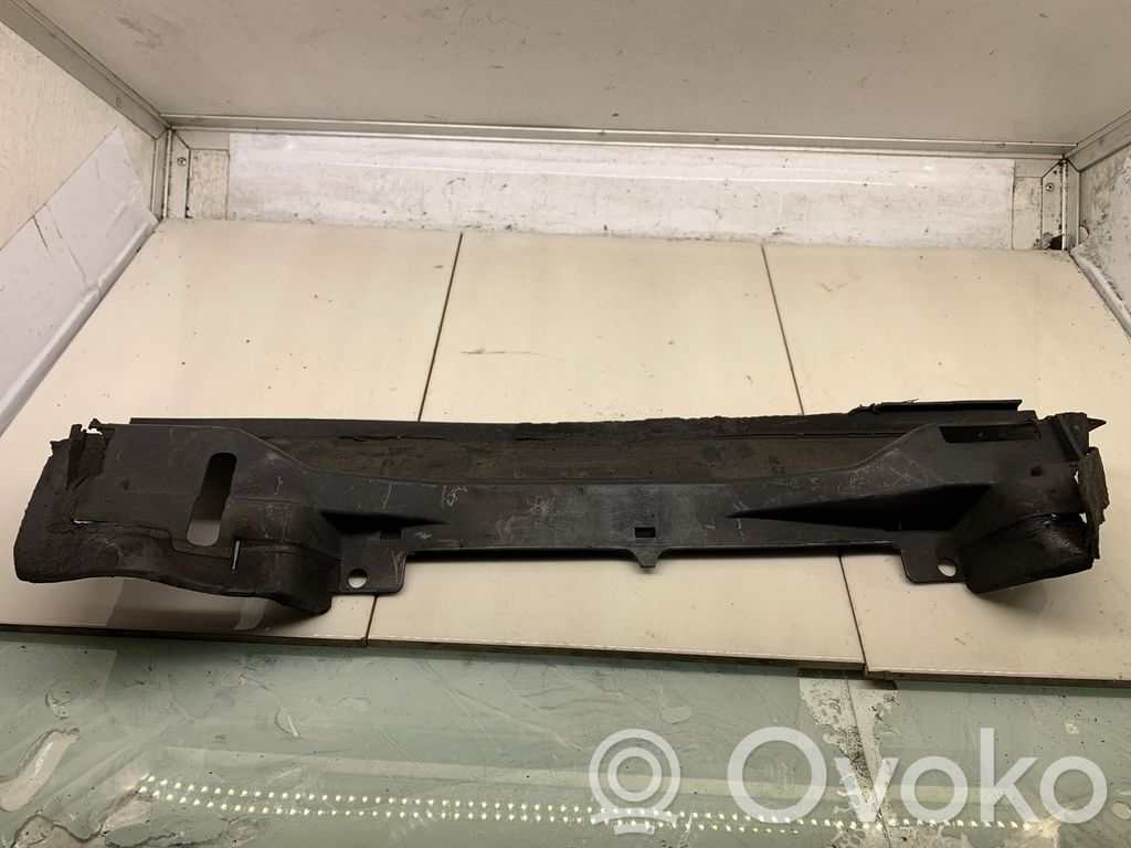 BMW 3 E46 Ylempi jäähdyttimen ylätuen suojapaneeli 