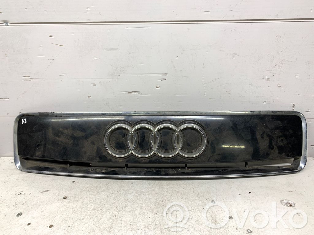Audi A2 Priekšējais režģis 