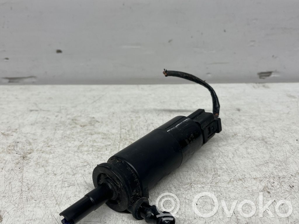 BMW 1 E82 E88 Headlight washer pump 