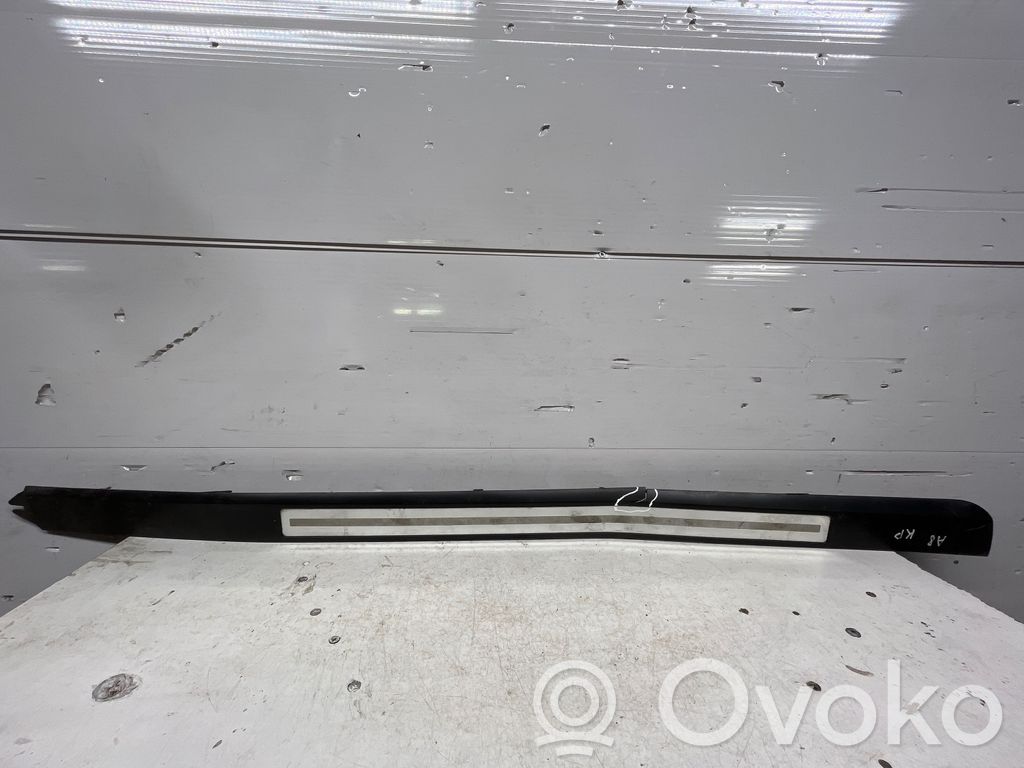 Audi A8 S8 D3 4E Etuoven kynnyksen suojalista 