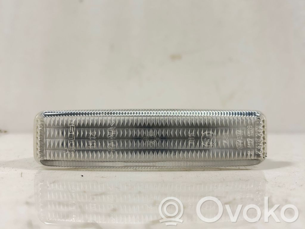 BMW 5 E39 Front fender indicator light 