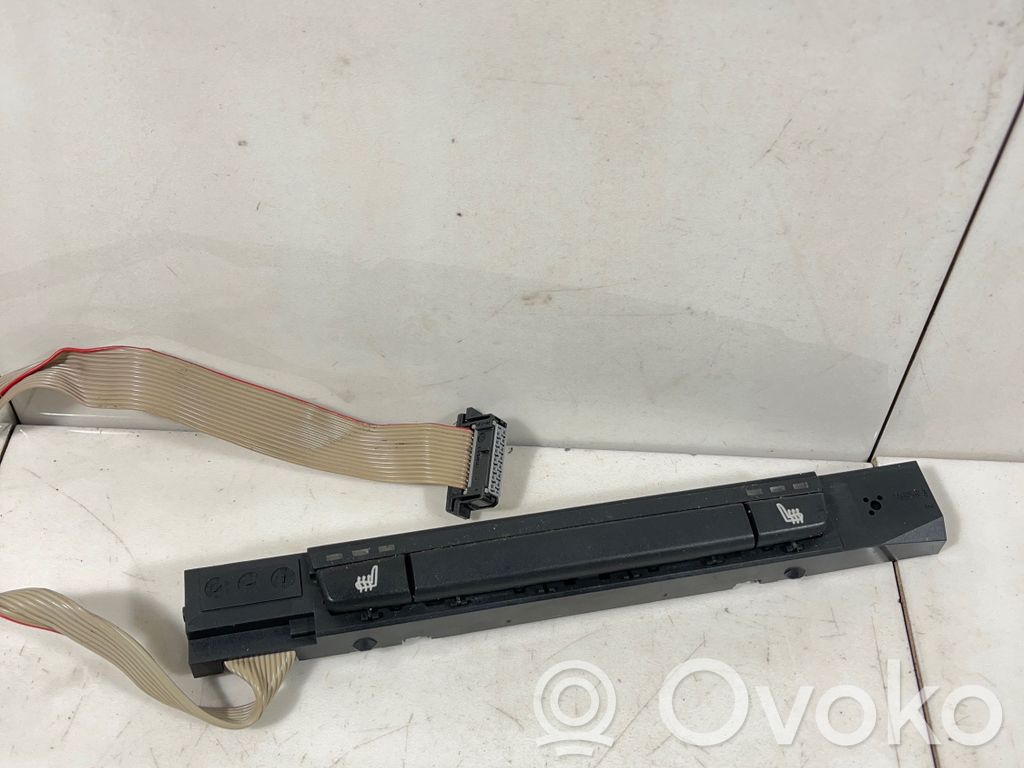 Seat heating switch   696258905