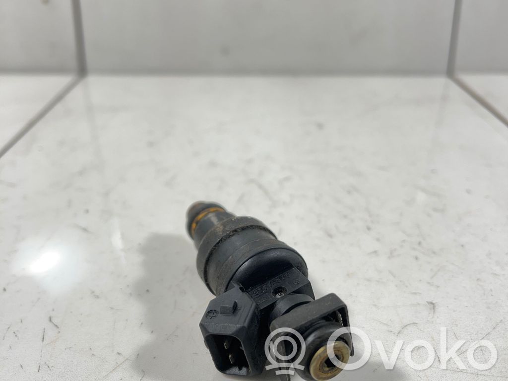 Audi 100 S4 C4 Inyector de combustible 