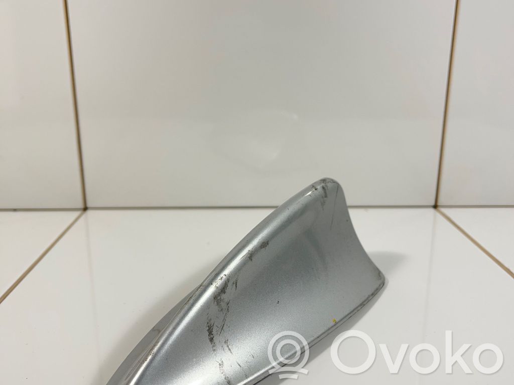 BMW 7 E65 E66 Stogo (GPS) antenos dangtelis 