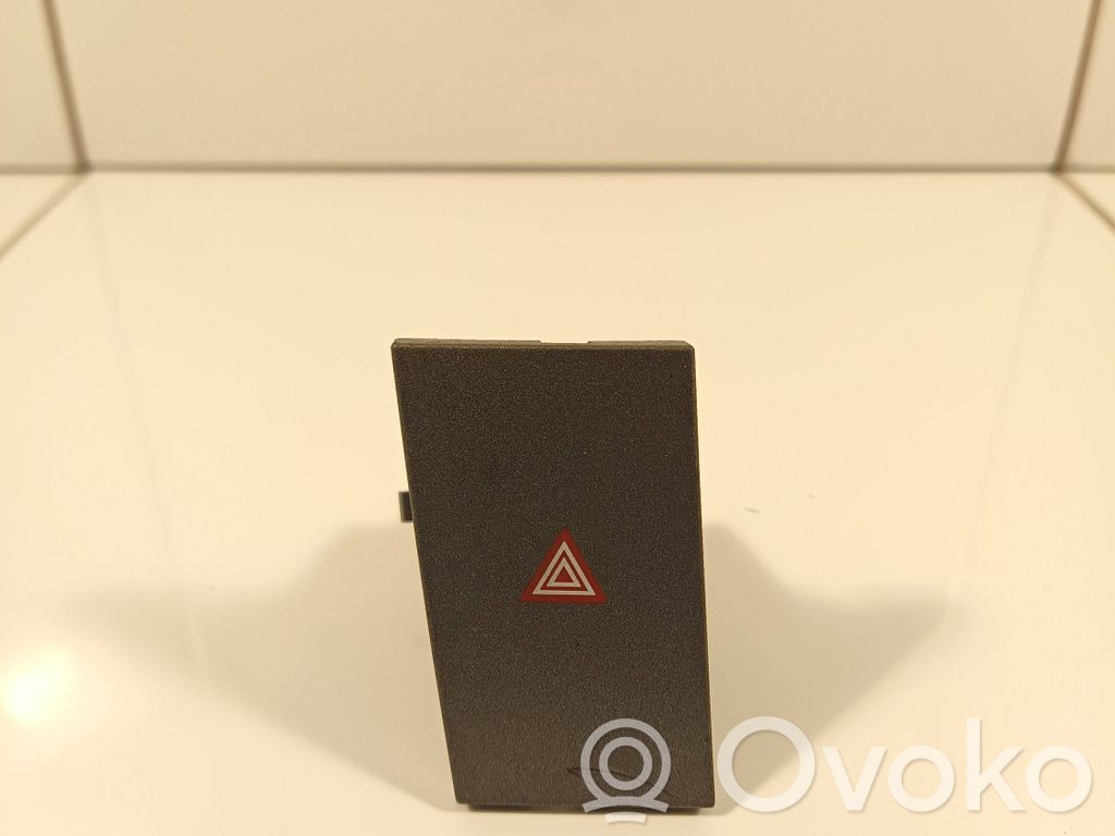 Opel Insignia A Avārijas lukturu slēdzis 