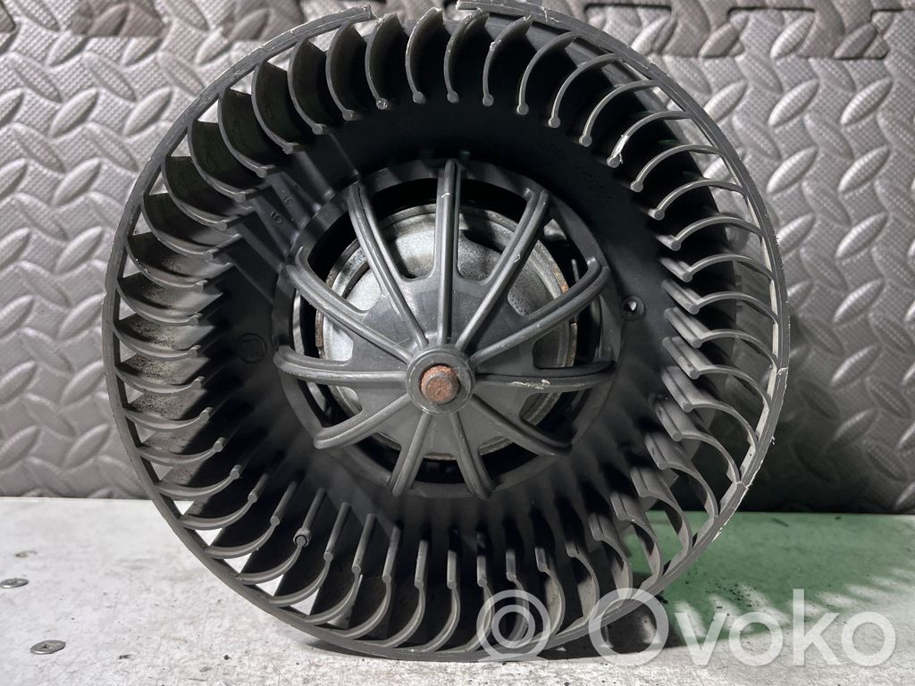 BMW 7 E65 E66 Mazā radiatora ventilators 