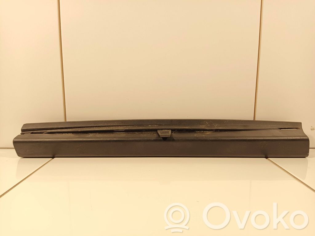 BMW 5 E39 Zasłona przeciwsłoneczna / Zasłona szyby drzwi tylnych 