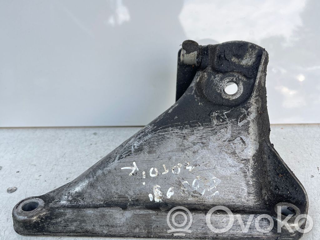 BMW 5 E60 E61 Engine mounting bracket 