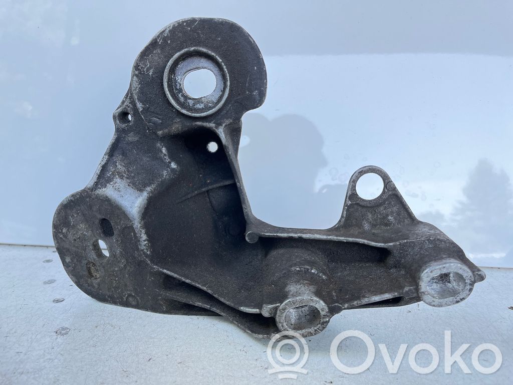 Audi A6 S6 C6 4F Engine mounting bracket 
