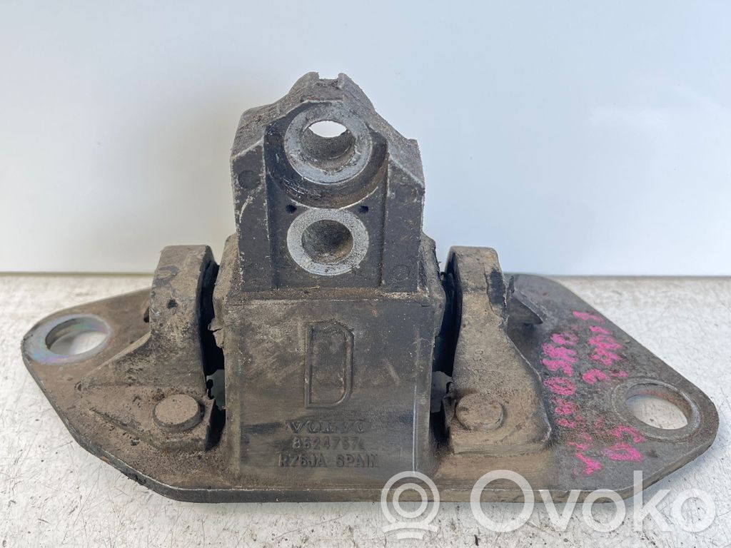 Volvo S80 Engine mounting bracket 