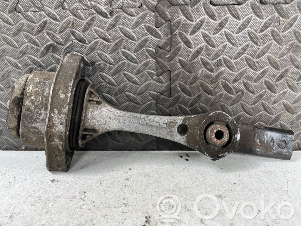 Volkswagen Golf IV Gearbox mounting bracket 