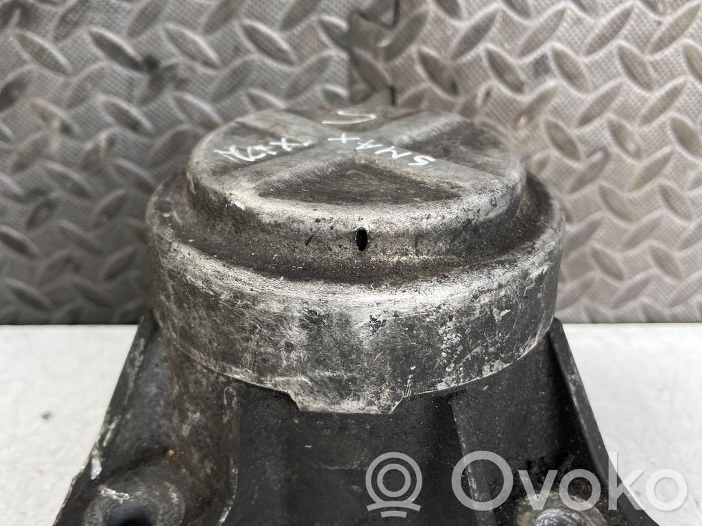 Engine mount bracket   6G916F012DD,F4SWE
