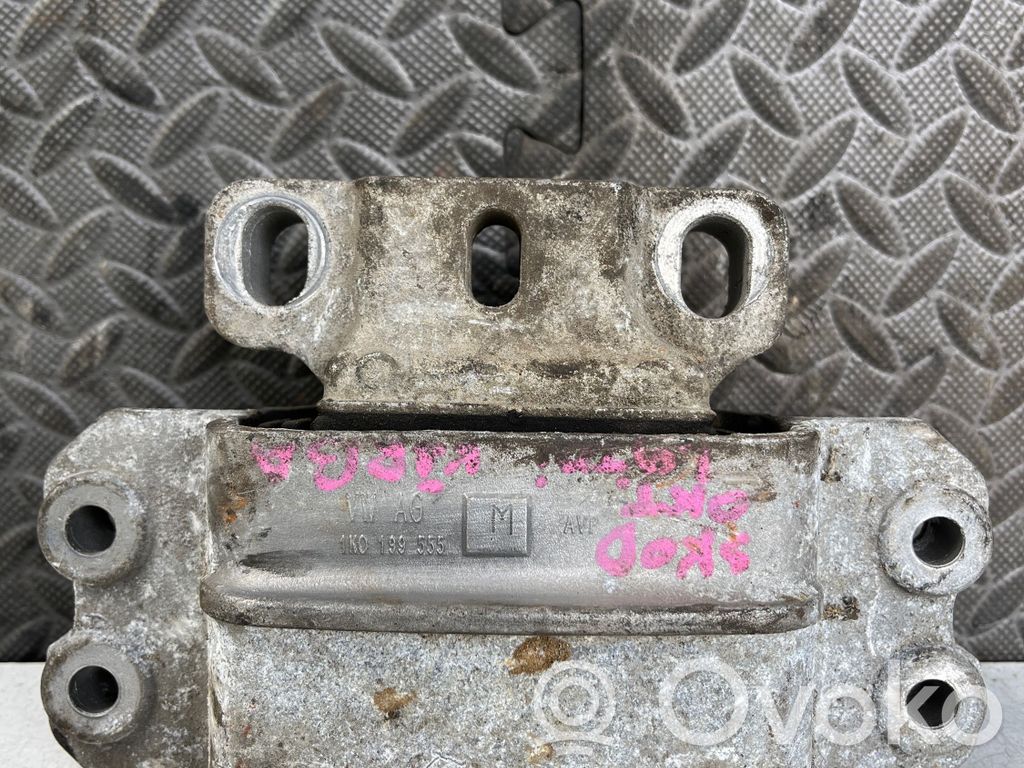 Skoda Octavia Mk2 (1Z) Gearbox mount 