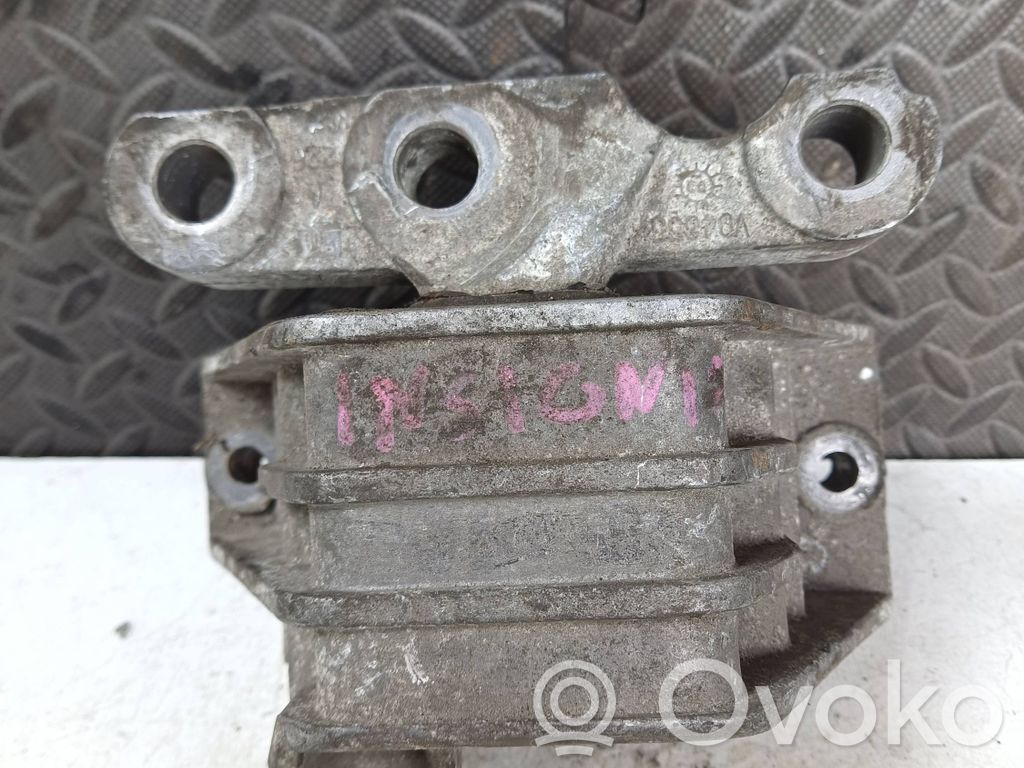 Opel Insignia A Engine mount bracket 