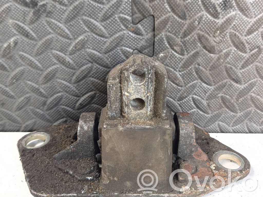 Volvo S80 Engine mount bracket 