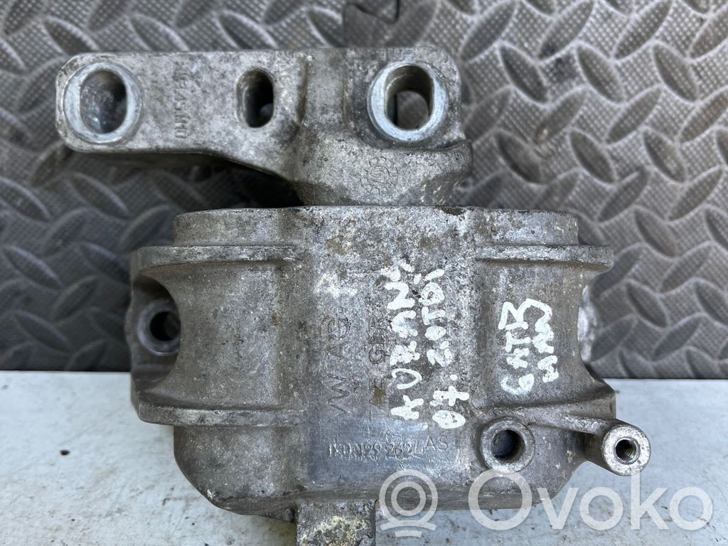 Volkswagen Touran I Engine mount bracket 