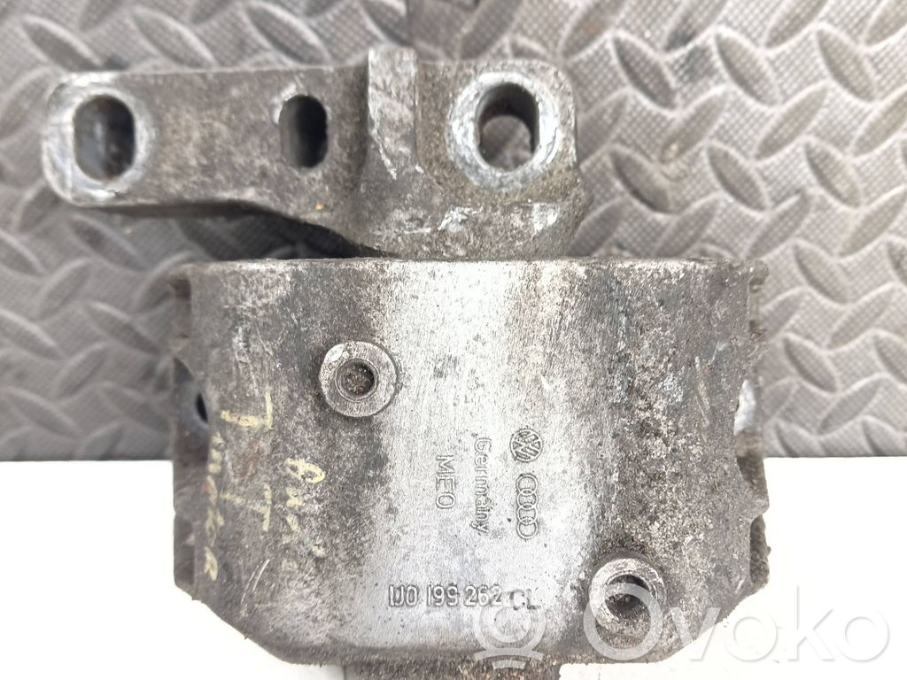 Audi TT Mk1 Engine mount bracket 