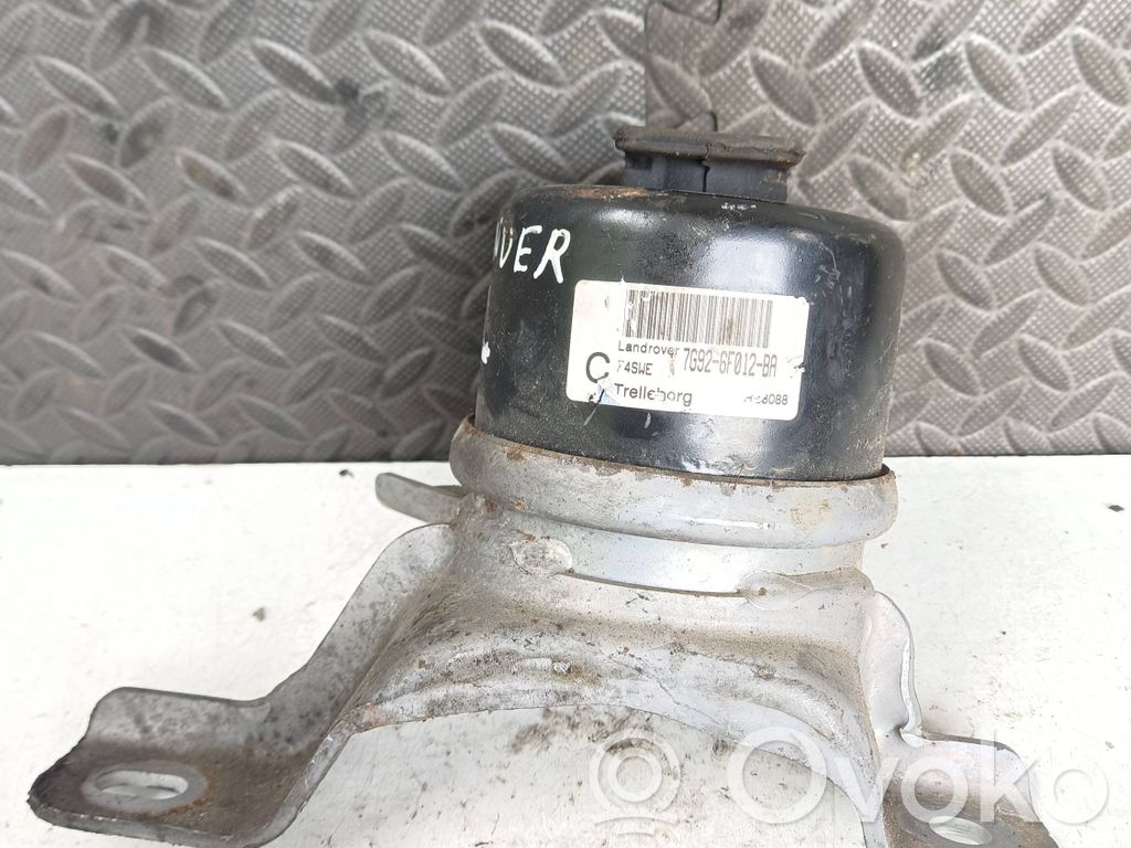 Land Rover Freelander 2 - LR2 Engine mount bracket 