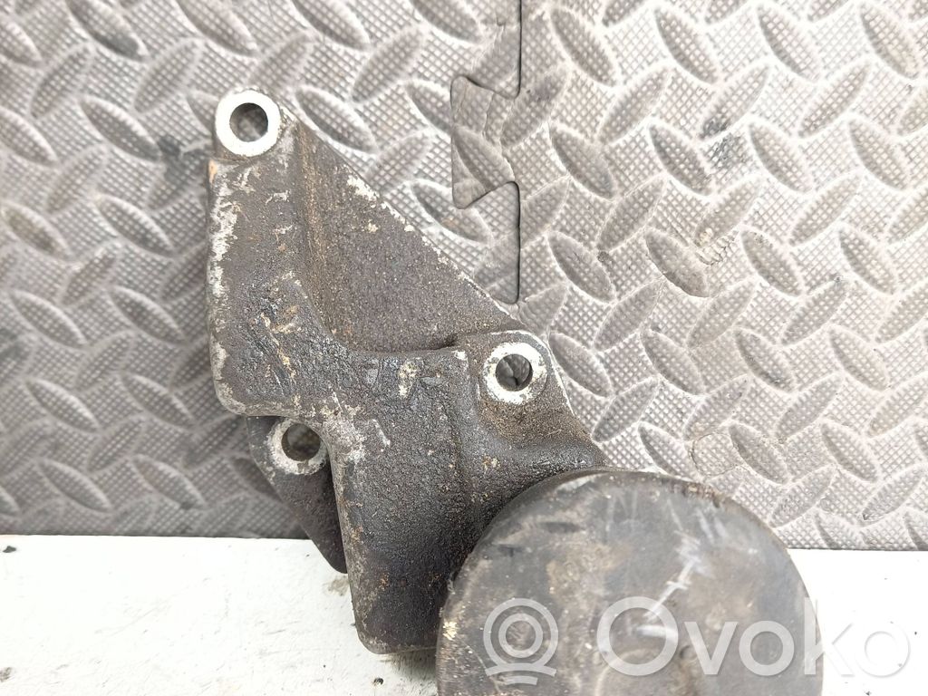Engine mounting bracket   4A0199343B