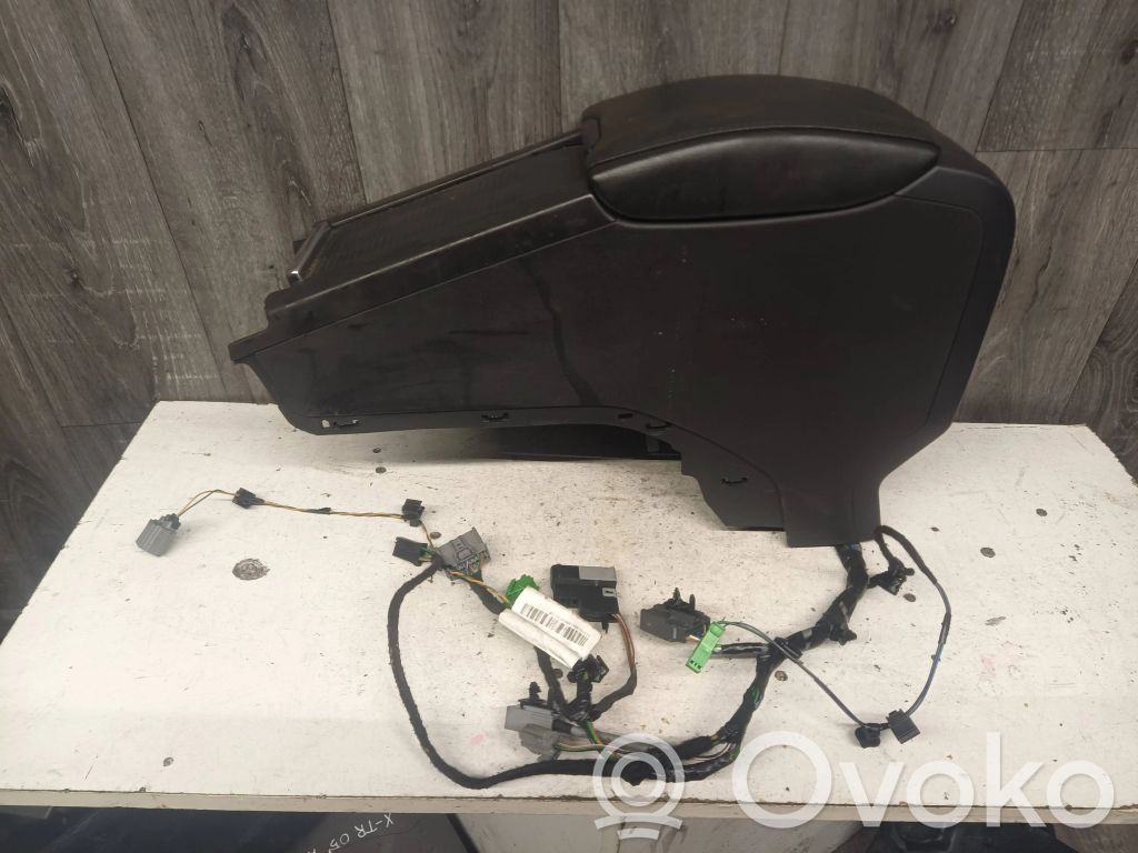 Volvo S60 Reposabrazos 