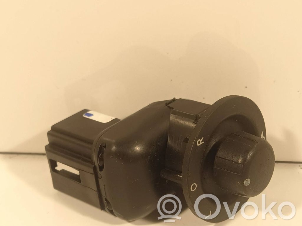 Jeep Grand Cherokee (WK) Wing mirror switch 
