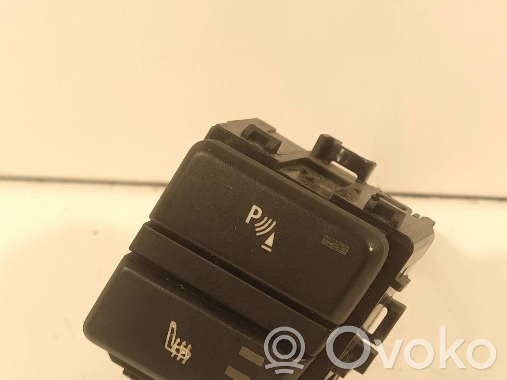 BMW 5 E60 E61 Seat heating switch 
