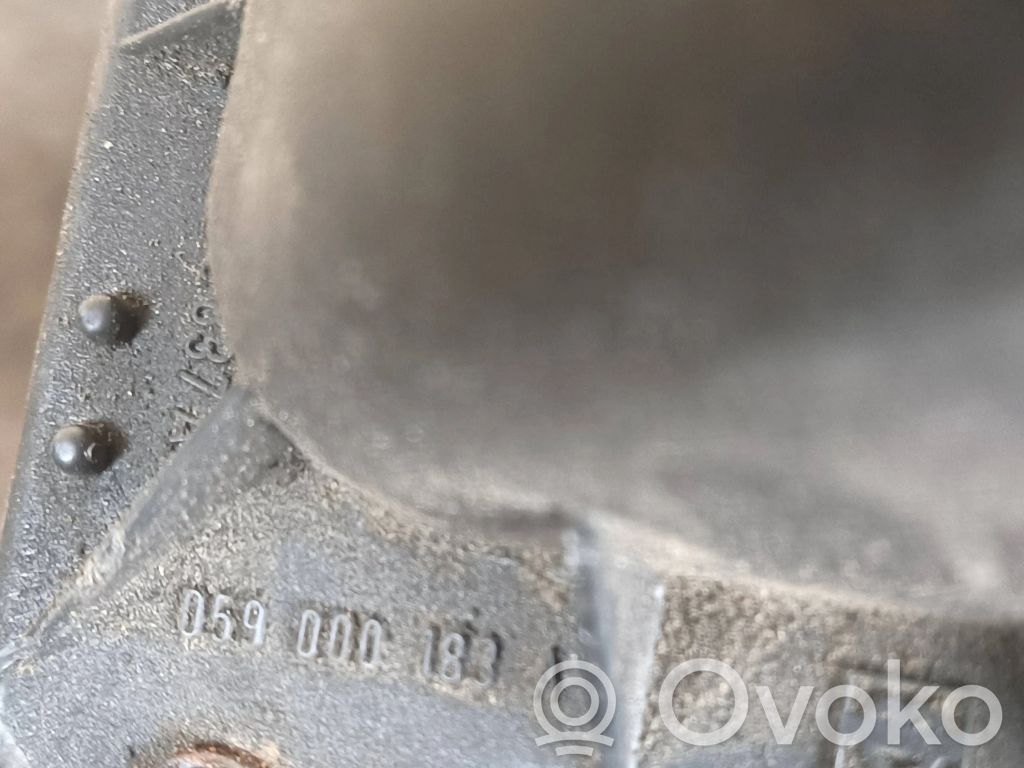 Audi A4 S4 B6 8E 8H Obudowa filtra powietrza 