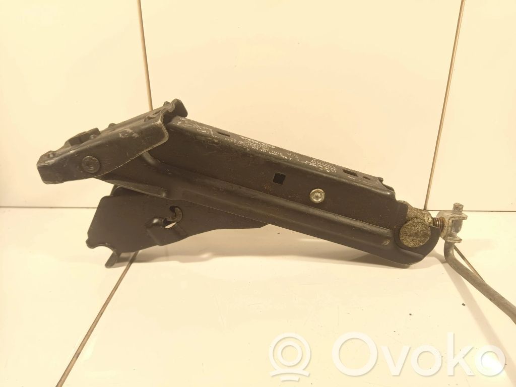 Volvo V70 Lift Jack 