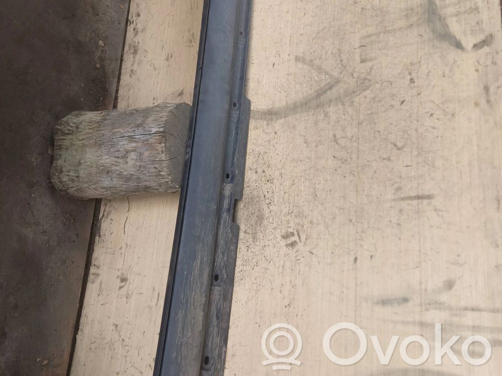 Volvo XC70 Slenkstis 