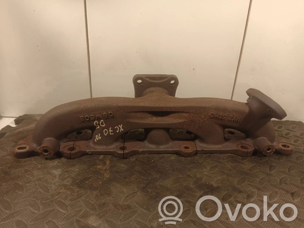 Volvo XC70 Kolektor wydechowy 