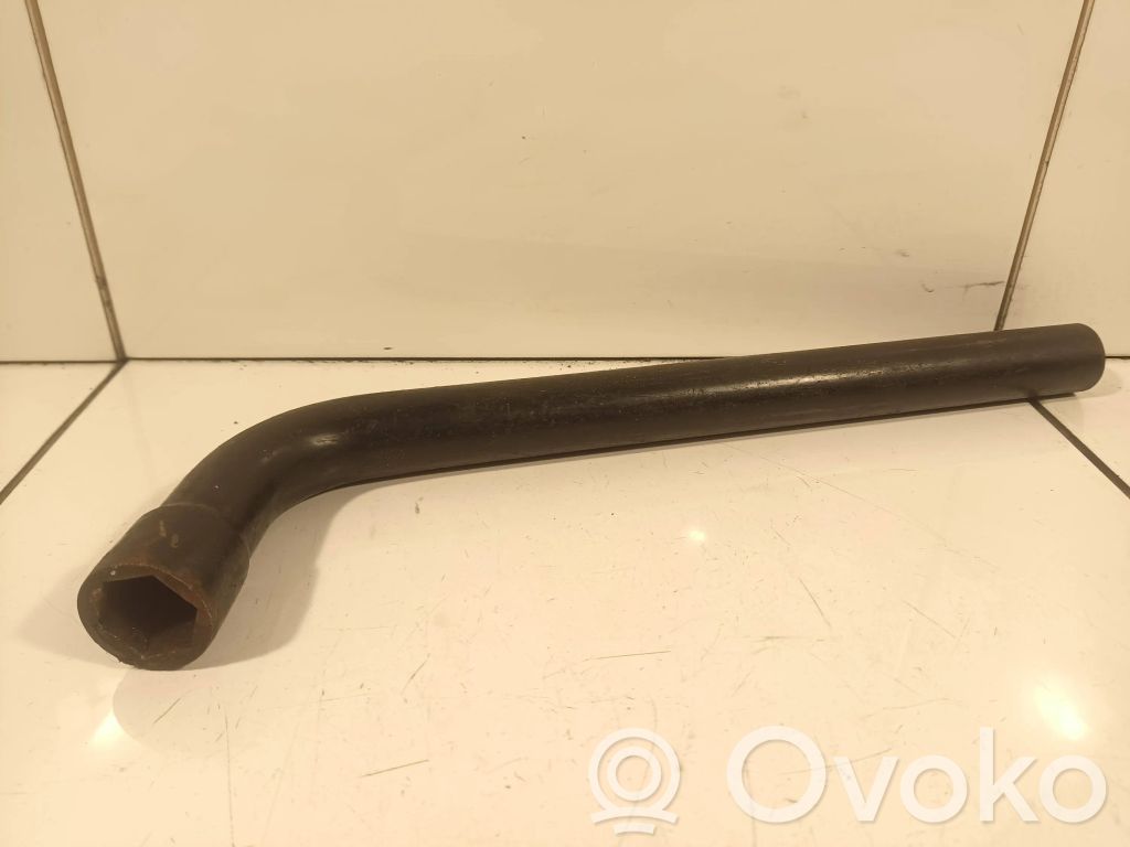 Opel Astra H Llave de tuercas de rueda 