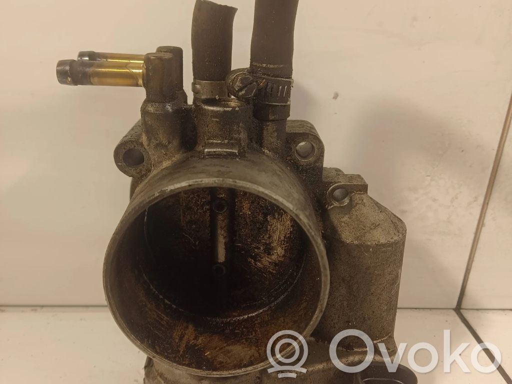 Audi A4 S4 B6 8E 8H Droselinė sklendė 
