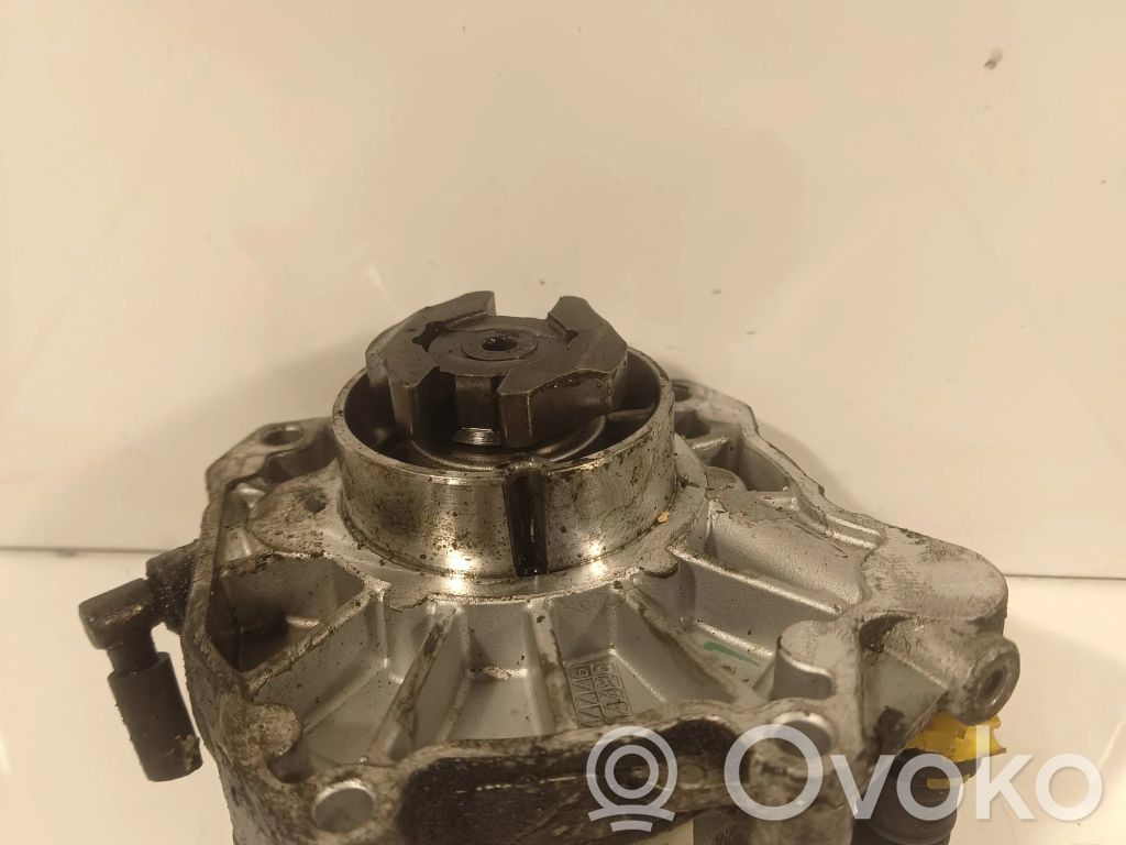 Opel Insignia A Pompă vacuum 