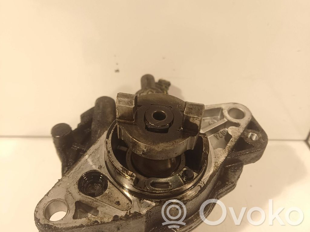 Opel Corsa D Vacuum pump 