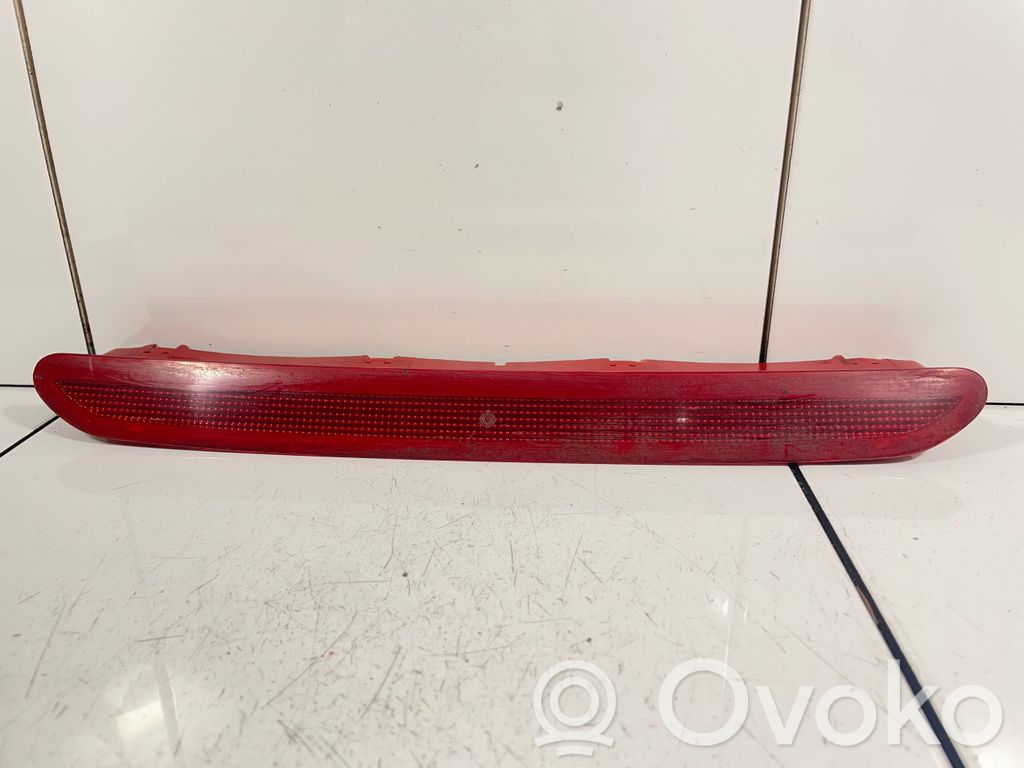 Volkswagen Golf V Trzecie światło stop 