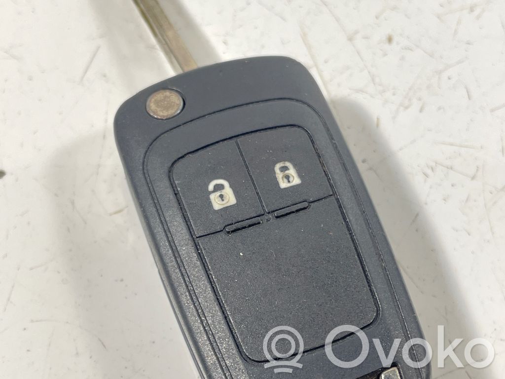 Opel Astra J Klucz / Karta zapłonu 
