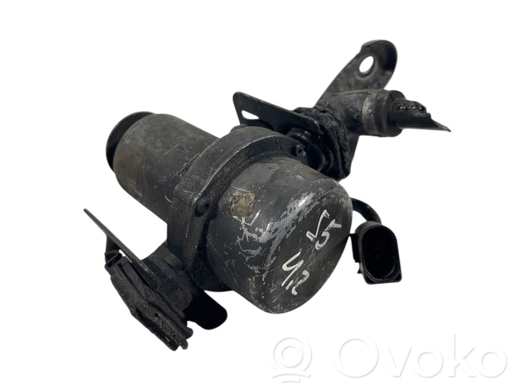 Alipainepumppu   8E0927317