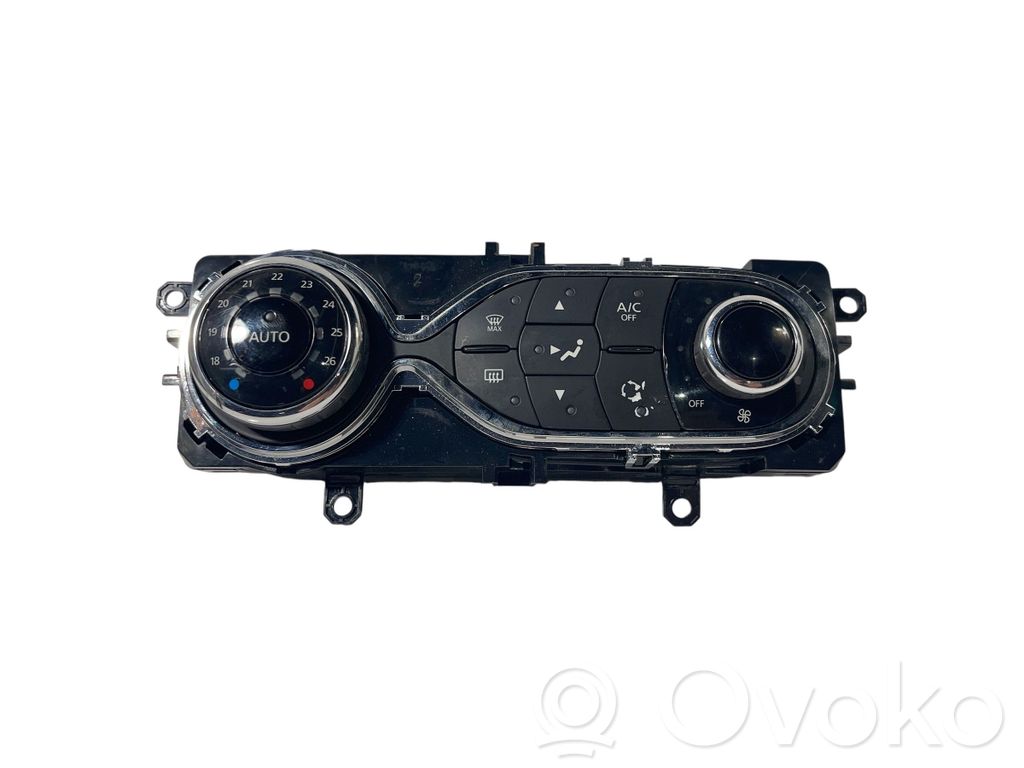 Renault Captur Climate control unit 