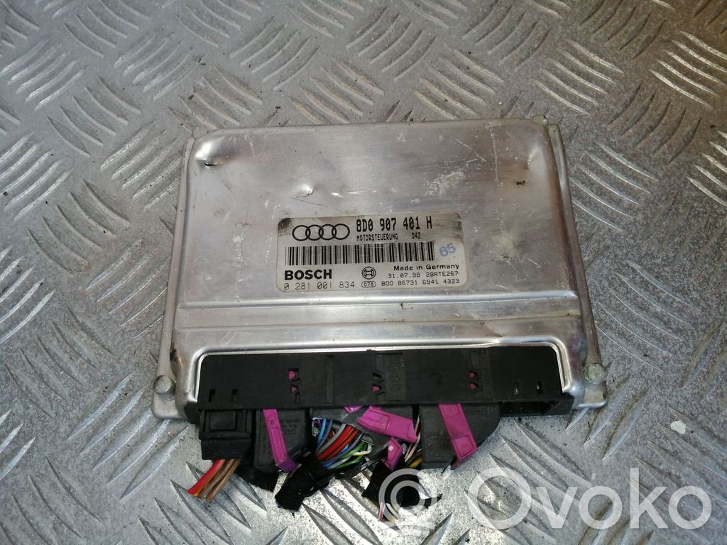 Unidad de control/módulo del motor   8D0907401H,0281011834