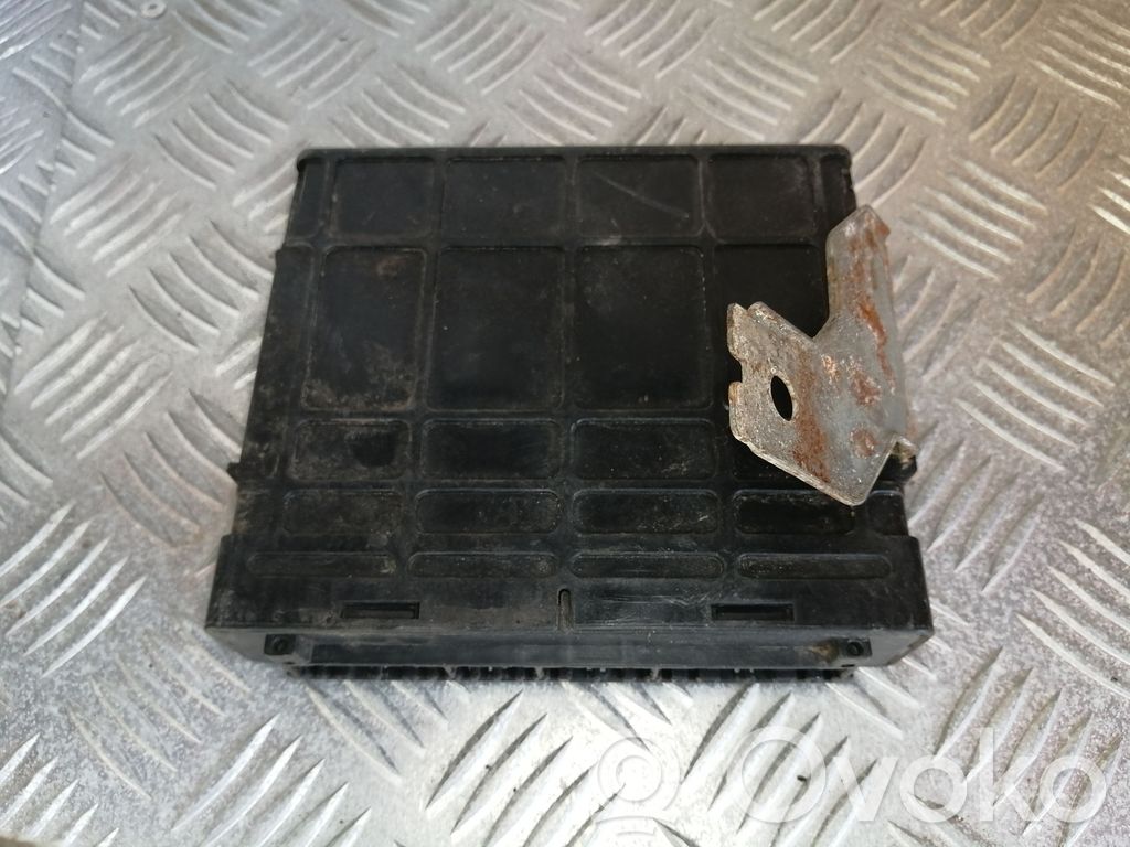 Engine control unit/module   MD340290,E2T66876