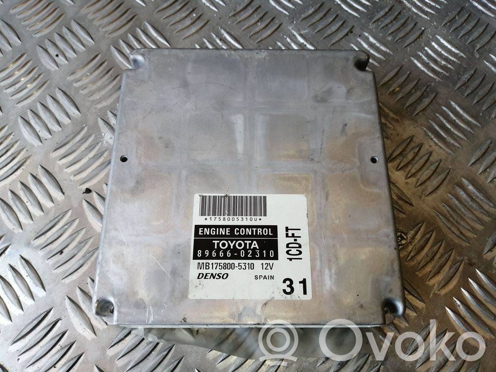 Toyota Corolla E120 E130 Engine control unit/module 