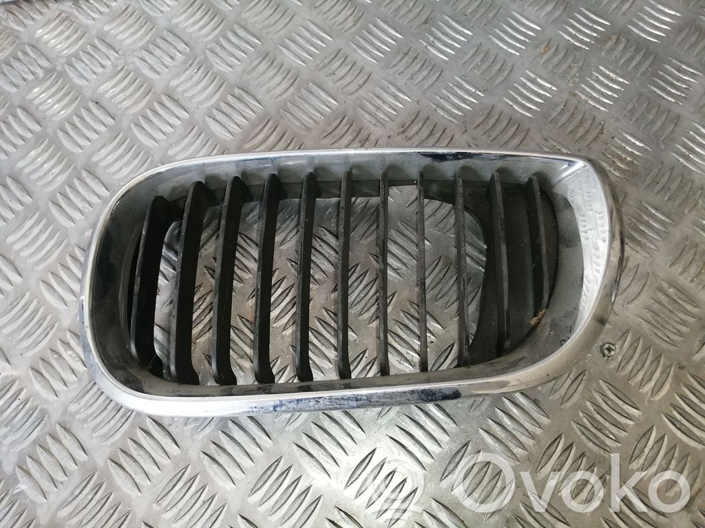 Front grill   7030549,7072129