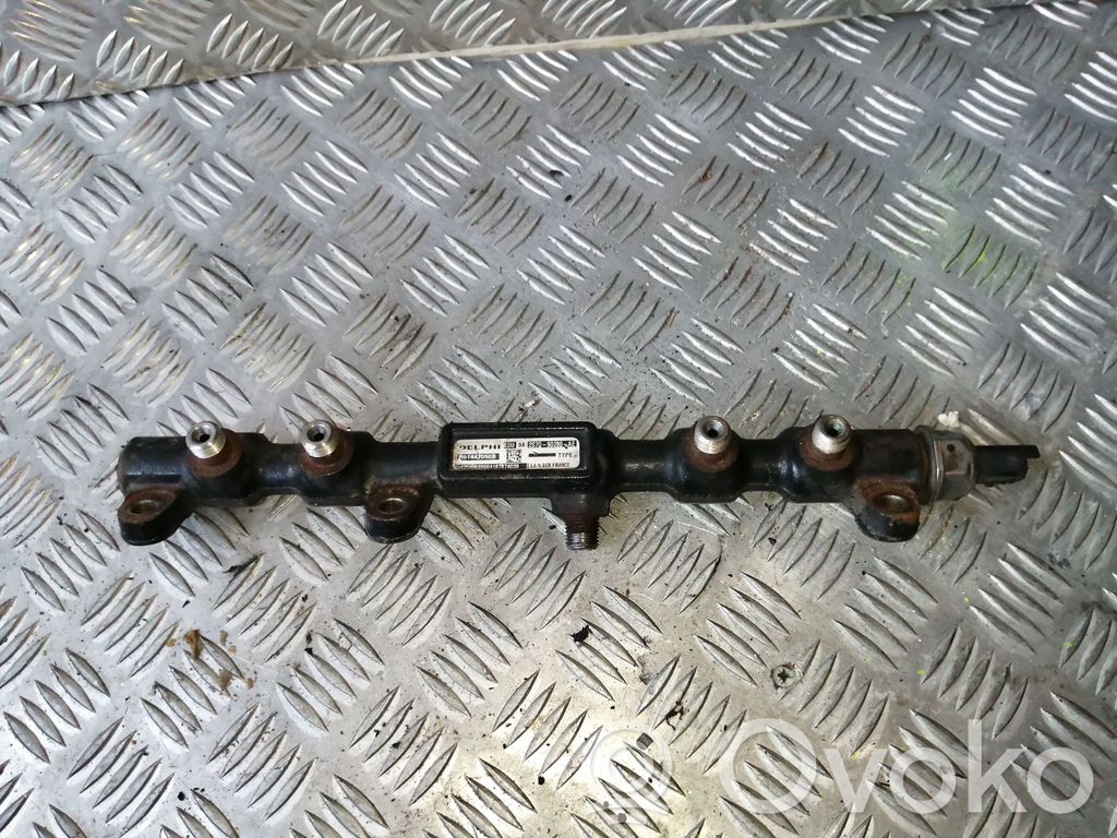 Ford Mondeo Mk III Fuel main line pipe 