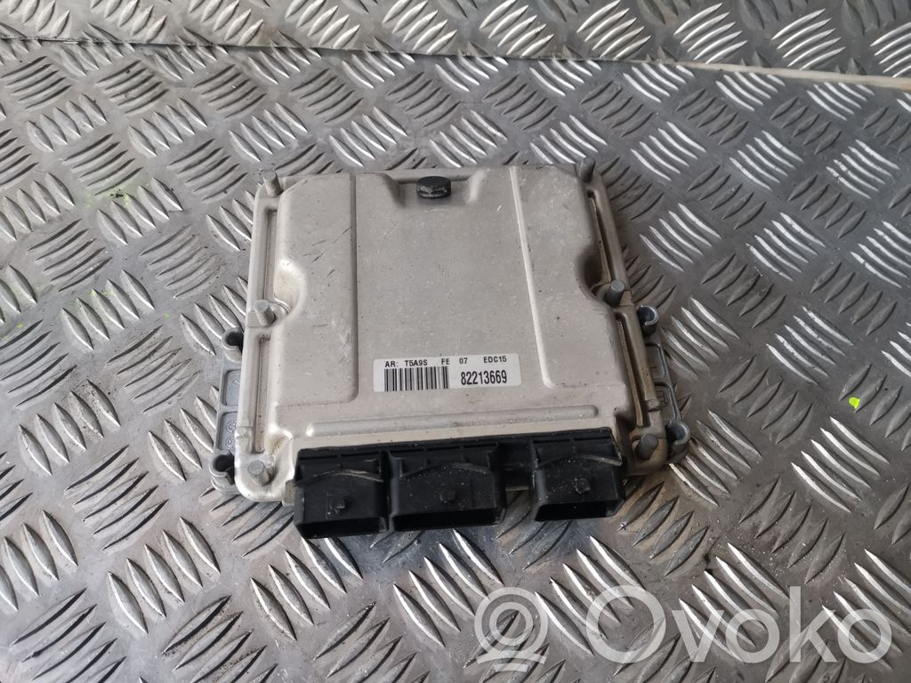 Engine control unit/module   0281010779,9644606180