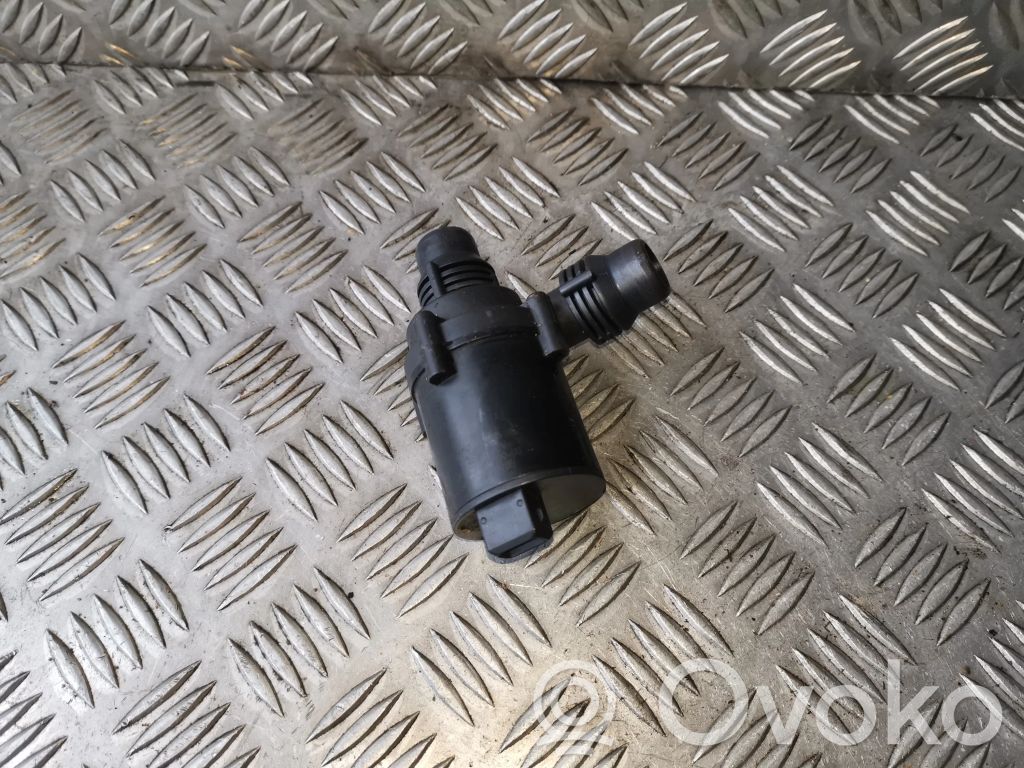 BMW 5 E60 E61 Zusatzwasserpumpe 